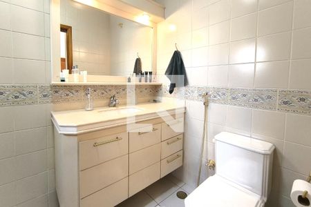 Casa à venda com 450m², 4 quartos e 5 vagas Casa à venda com 450m², 4 quartos e 5 vagasBanheiro 3