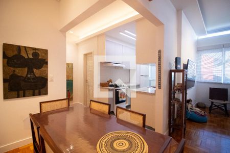 Sala de apartamento à venda com 2 quartos, 75m² em Copacabana, Rio de Janeiro