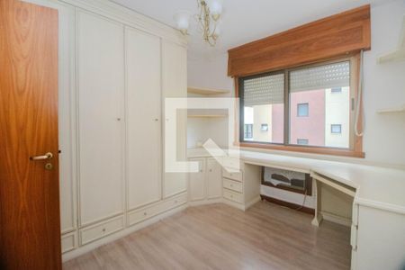 Quarto de apartamento para alugar com 2 quartos, 174m² em Petrópolis, Porto Alegre