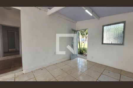 Sala de casa para alugar com 4 quartos, 110m² em Jardim Afife, Campinas