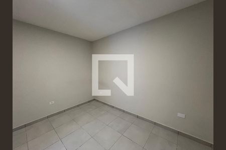 Quarto de casa de condomínio para alugar com 1 quarto, 29m² em Vila Monte Sion, Suzano