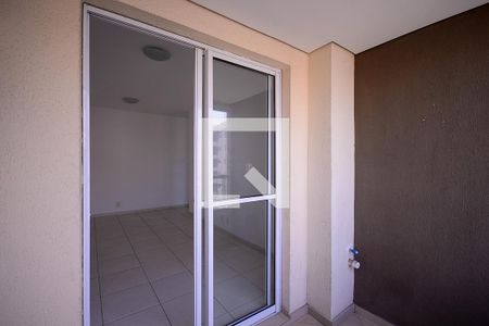 Sala - Varanda de apartamento à venda com 3 quartos, 65m² em Vila Caraguata, São Paulo