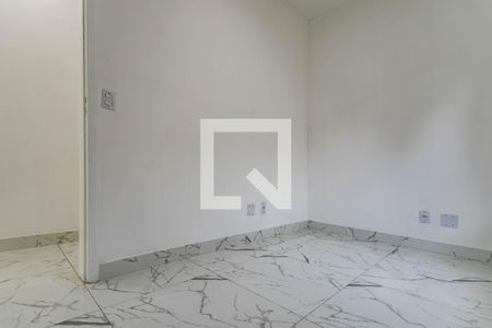 Quarto de casa para alugar com 2 quartos, 150m² em Jardim Aeroporto I, Mogi das Cruzes