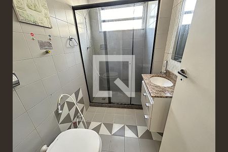 Banheiro de apartamento para alugar com 2 quartos, 68m² em Praça Seca, Rio de Janeiro