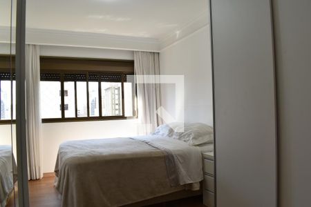 Suíte de apartamento para alugar com 4 quartos, 179m² em Água Verde, Curitiba