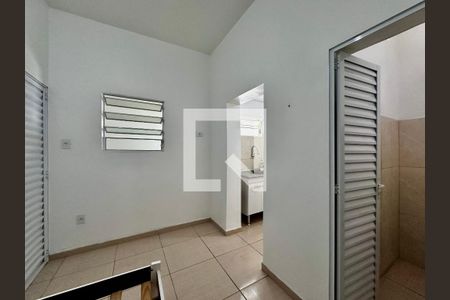 Quarto de kitnet/studio para alugar com 0 quarto, 13m² em Santo Amaro, São Paulo