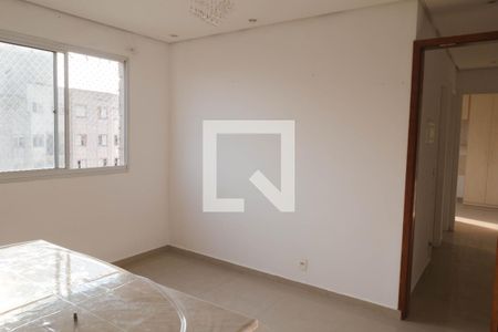 Sala de apartamento à venda com 2 quartos, 43m² em Jardim Cocaia, Guarulhos