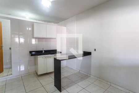 Sala/Quarto/Cozinha de kitnet/studio para alugar com 1 quarto, 20m² em Aparecida, Belo Horizonte