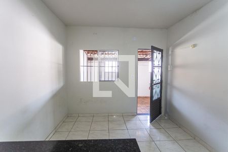 Sala/Quarto/Cozinha de kitnet/studio para alugar com 1 quarto, 20m² em Aparecida, Belo Horizonte