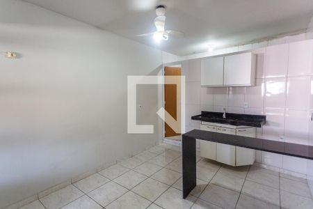 Sala/Quarto/Cozinha de kitnet/studio para alugar com 1 quarto, 20m² em Aparecida, Belo Horizonte