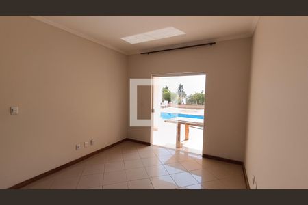 Sala de TV de casa de condomínio para alugar com 3 quartos, 250m² em Jardim Bandeirantes, Sorocaba