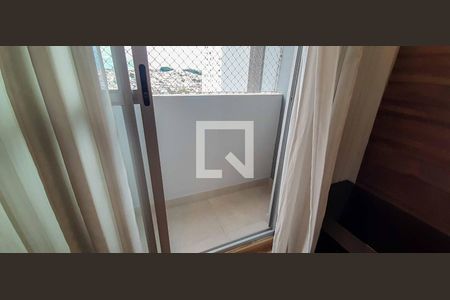 Sacada da Sala de apartamento para alugar com 2 quartos, 60m² em Jaguaribe, Osasco