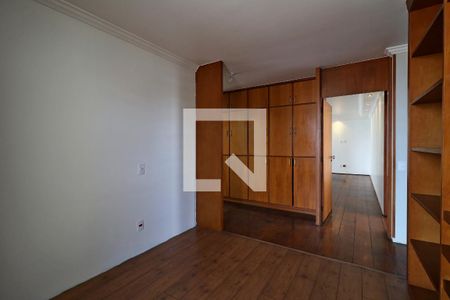 Sala de TV de apartamento à venda com 3 quartos, 205m² em Vila Bastos, Santo André