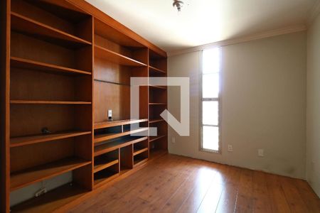 Sala de TV de apartamento à venda com 3 quartos, 205m² em Vila Bastos, Santo André