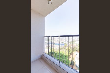 Sacada de apartamento para alugar com 2 quartos, 44m² em Mutinga, Osasco