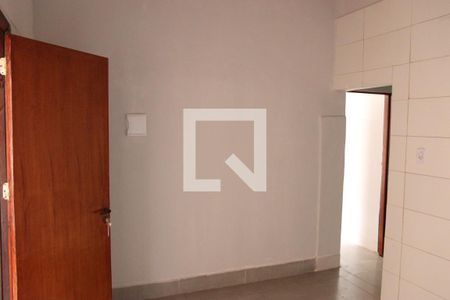 Sala e Cozinha de casa para alugar com 1 quarto, 45m² em Setor Leste Universitário, Goiânia