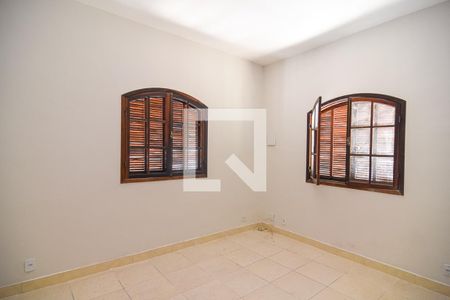 Quarto  de casa à venda com 3 quartos, 180m² em Fonseca, Niterói