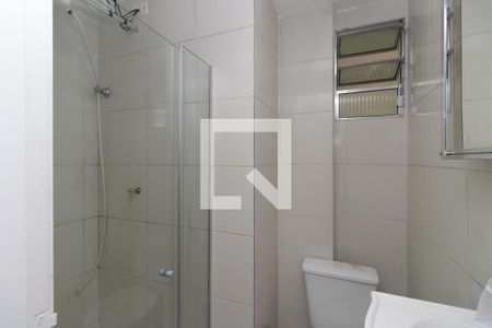 Banheiro de apartamento para alugar com 2 quartos, 50m² em Vila Mazzei, São Paulo