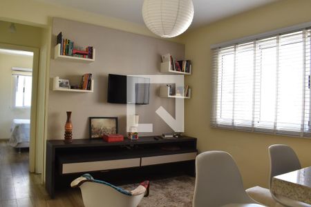 Sala de apartamento para alugar com 1 quarto, 34m² em Novo Mundo, Curitiba