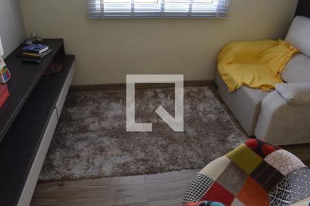 Sala de apartamento para alugar com 1 quarto, 34m² em Novo Mundo, Curitiba