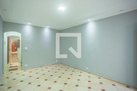 Sala de Estar de casa para alugar com 3 quartos, 113m² em Vila Guarani, São Paulo