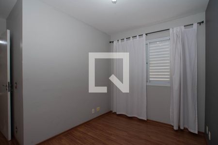 Suíte de apartamento para alugar com 3 quartos, 56m² em Jardim Cocaia, Guarulhos