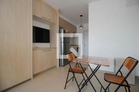 Sala/Quarto de kitnet/studio para alugar com 1 quarto, 30m² em Pinheiros, São Paulo