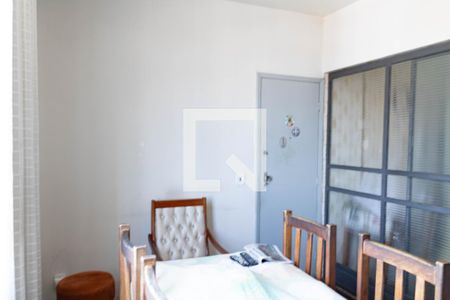 Sala de apartamento à venda com 2 quartos, 70m² em Padre Eustáquio, Belo Horizonte