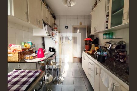 Cozinha de apartamento para alugar com 3 quartos, 85m² em Buritis, Belo Horizonte