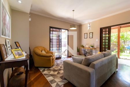 Sala de casa à venda com 5 quartos, 257m² em Jardim do Sol, Campinas