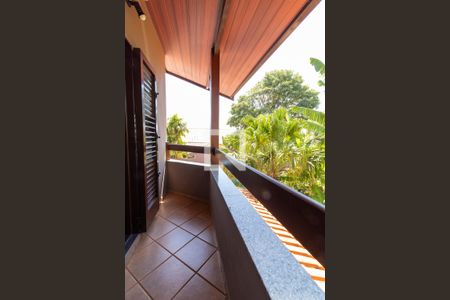 Casa à venda com 257m², 5 quartos e 4 vagas Casa à venda com 257m², 5 quartos e 4 vagasQuarto 1