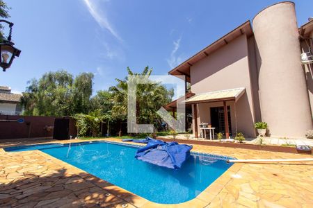 Casa à venda com 257m², 5 quartos e 4 vagas Casa à venda com 257m², 5 quartos e 4 vagasÁrea comum