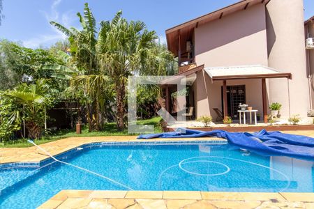 Casa à venda com 257m², 5 quartos e 4 vagas Casa à venda com 257m², 5 quartos e 4 vagasÁrea comum