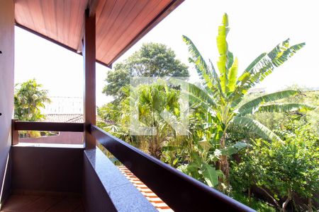 Casa à venda com 257m², 5 quartos e 4 vagas Casa à venda com 257m², 5 quartos e 4 vagasQuarto 1