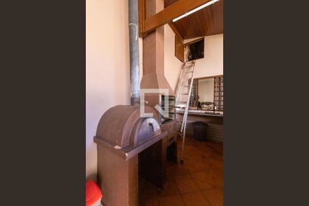 Casa à venda com 257m², 5 quartos e 4 vagas Casa à venda com 257m², 5 quartos e 4 vagasÁrea comum