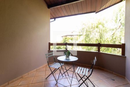 Casa à venda com 257m², 5 quartos e 4 vagas Casa à venda com 257m², 5 quartos e 4 vagasÁrea comum