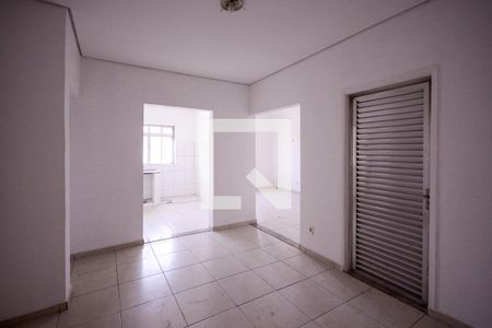 Sala 1  de casa para alugar com 2 quartos, 68m² em Jardim Clímax, São Paulo