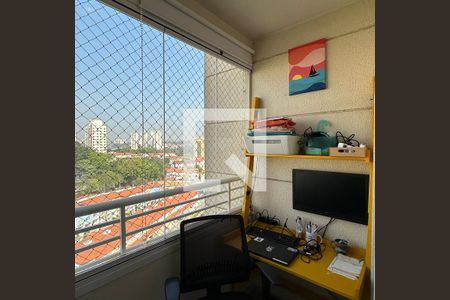 Sacada de apartamento para alugar com 3 quartos, 74m² em Jardim Ester Yolanda, São Paulo