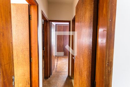 Corredor de apartamento à venda com 2 quartos, 95m² em Funcionários, Belo Horizonte