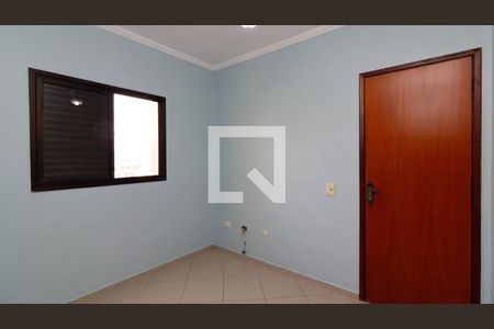 Quarto 1 de casa de condomínio para alugar com 3 quartos, 70m² em Vila Paranagua, São Paulo