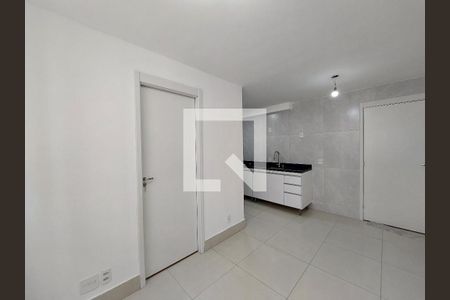 Sala de apartamento para alugar com 2 quartos, 34m² em Socorro, São Paulo