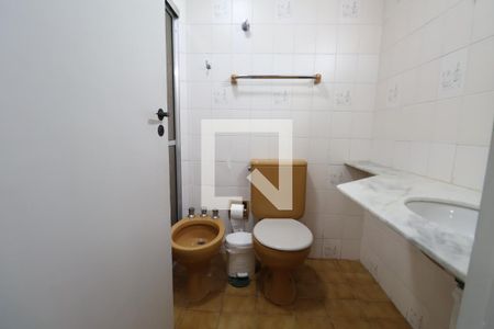 Apartamento para alugar com 106m², 4 quartos e 1 vaga Apartamento para alugar com 106m², 4 quartos e 1 vagaBanheiro Suíte