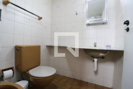 Apartamento para alugar com 106m², 4 quartos e 1 vaga Apartamento para alugar com 106m², 4 quartos e 1 vagaBanheiro Suíte