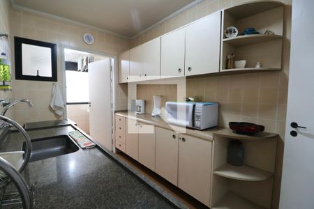 Apartamento para alugar com 106m², 4 quartos e 1 vaga Apartamento para alugar com 106m², 4 quartos e 1 vagaCozinha