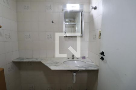 Apartamento para alugar com 106m², 4 quartos e 1 vaga Apartamento para alugar com 106m², 4 quartos e 1 vagaBanheiro Suíte
