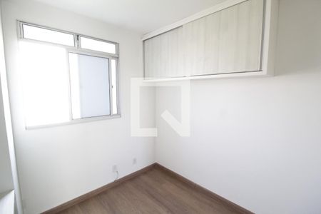 Quarto 2 de apartamento para alugar com 2 quartos, 95m² em Martins, Uberlândia