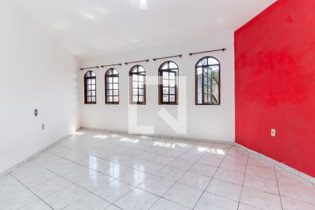 Sala de casa para alugar com 2 quartos, 120m² em Vila Carmosina, São Paulo