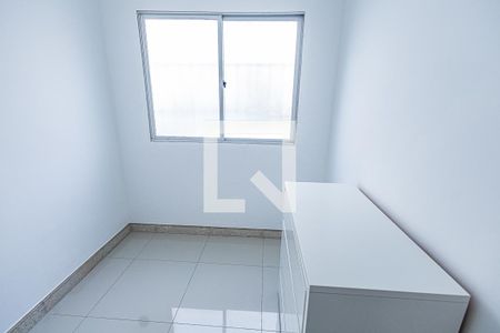 Quarto 2 de apartamento para alugar com 2 quartos, 55m² em Castelo, Belo Horizonte