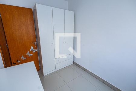 Quarto 2 de apartamento para alugar com 2 quartos, 55m² em Castelo, Belo Horizonte