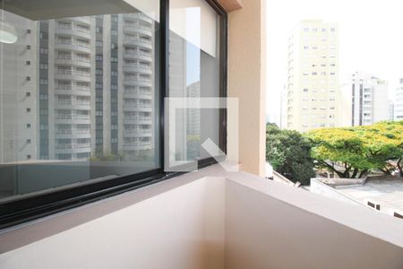 Varanda  de apartamento para alugar com 1 quarto, 40m² em Indianópolis, São Paulo